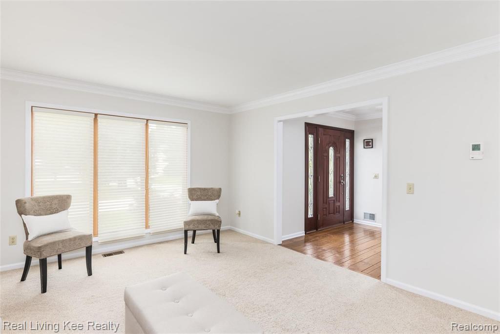 1775 Jason Circle Rochester Hills, MI 48306 - Photo 10 of 44