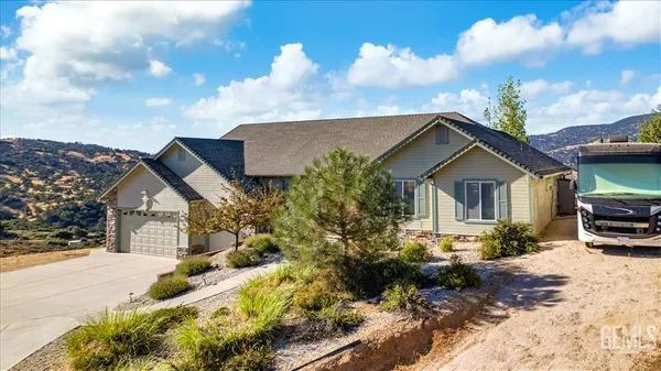 a view of house and outdoor space