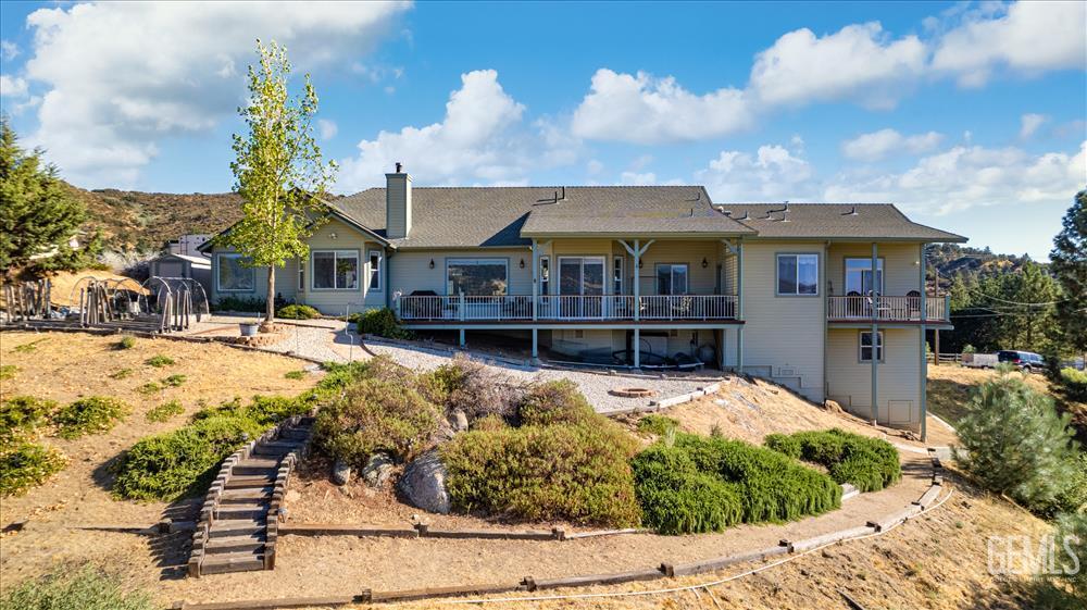 Undisclosed Address Tehachapi, CA 93561 - Photo 45 of 62 a view of a houses with a yard
