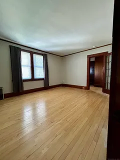 $1,600 | 27 Pleasant Street, Putnam, CT 06260