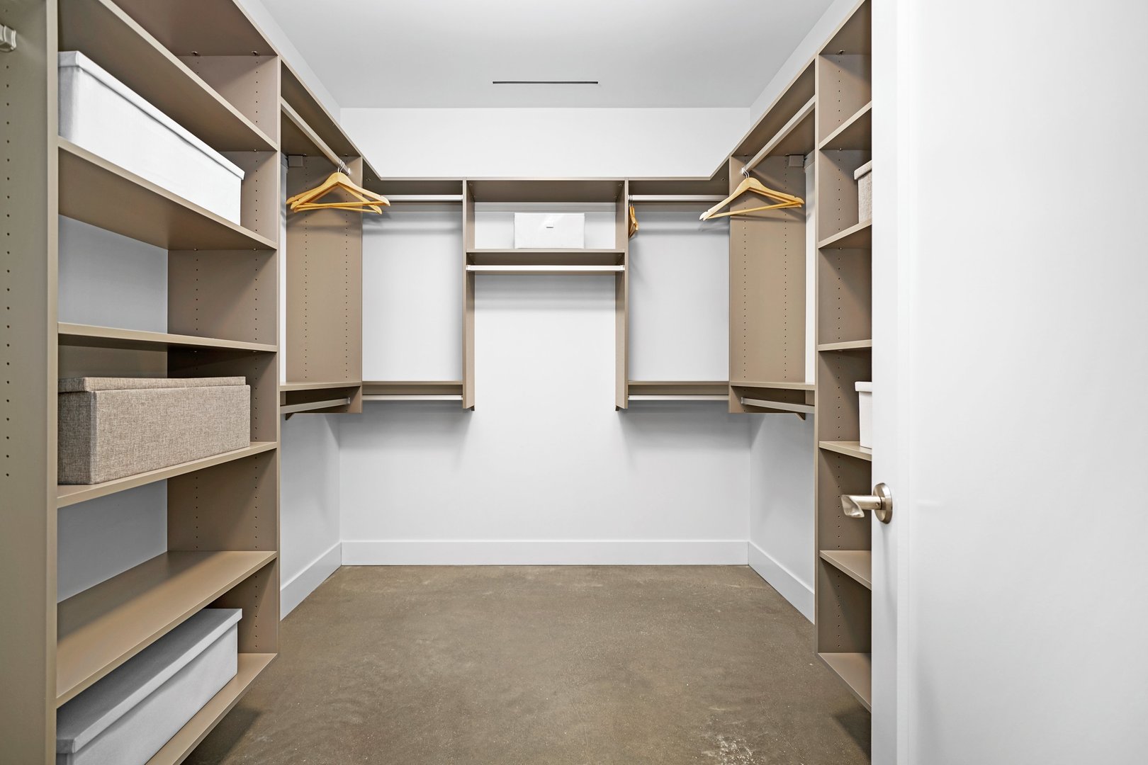 900 West Washington Boulevard, Unit 202 Chicago, IL 60607 - Photo 20 of 40