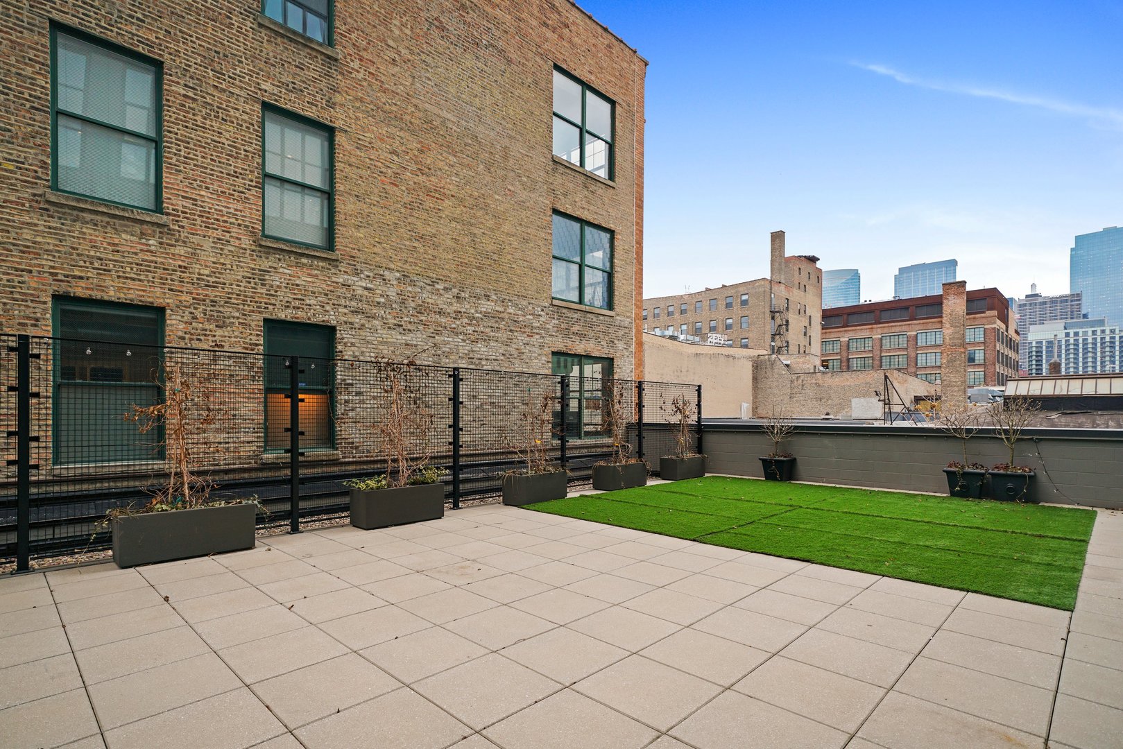 900 West Washington Boulevard, Unit 202 Chicago, IL 60607 - Photo 34 of 40