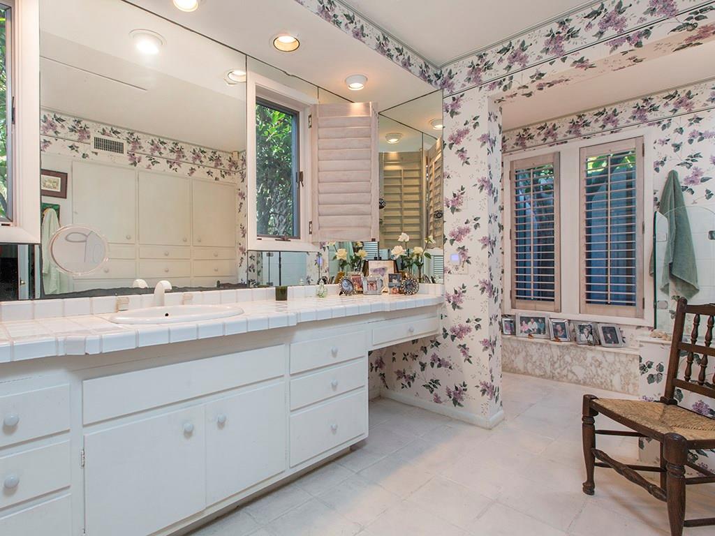 890 Reef Road Vero Beach, FL 32963 - Photo 12 of 35 Gallery Image 12