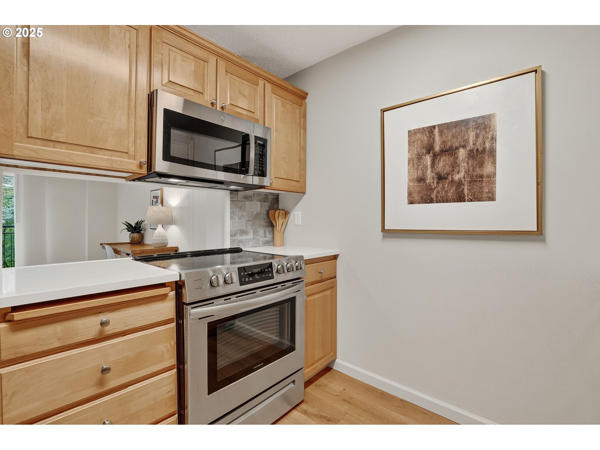 2393 Southwest Park Place, Unit 210 Portland, OR 97205 - Photo 17 of 44