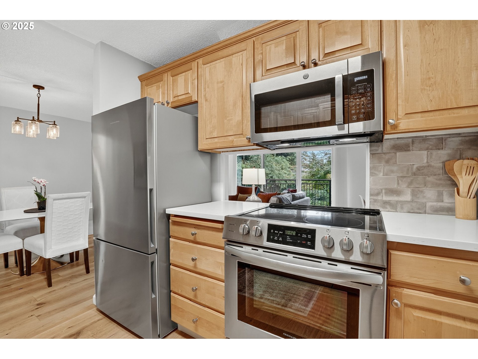 2393 Southwest Park Place, Unit 210 Portland, OR 97205 - Photo 18 of 44