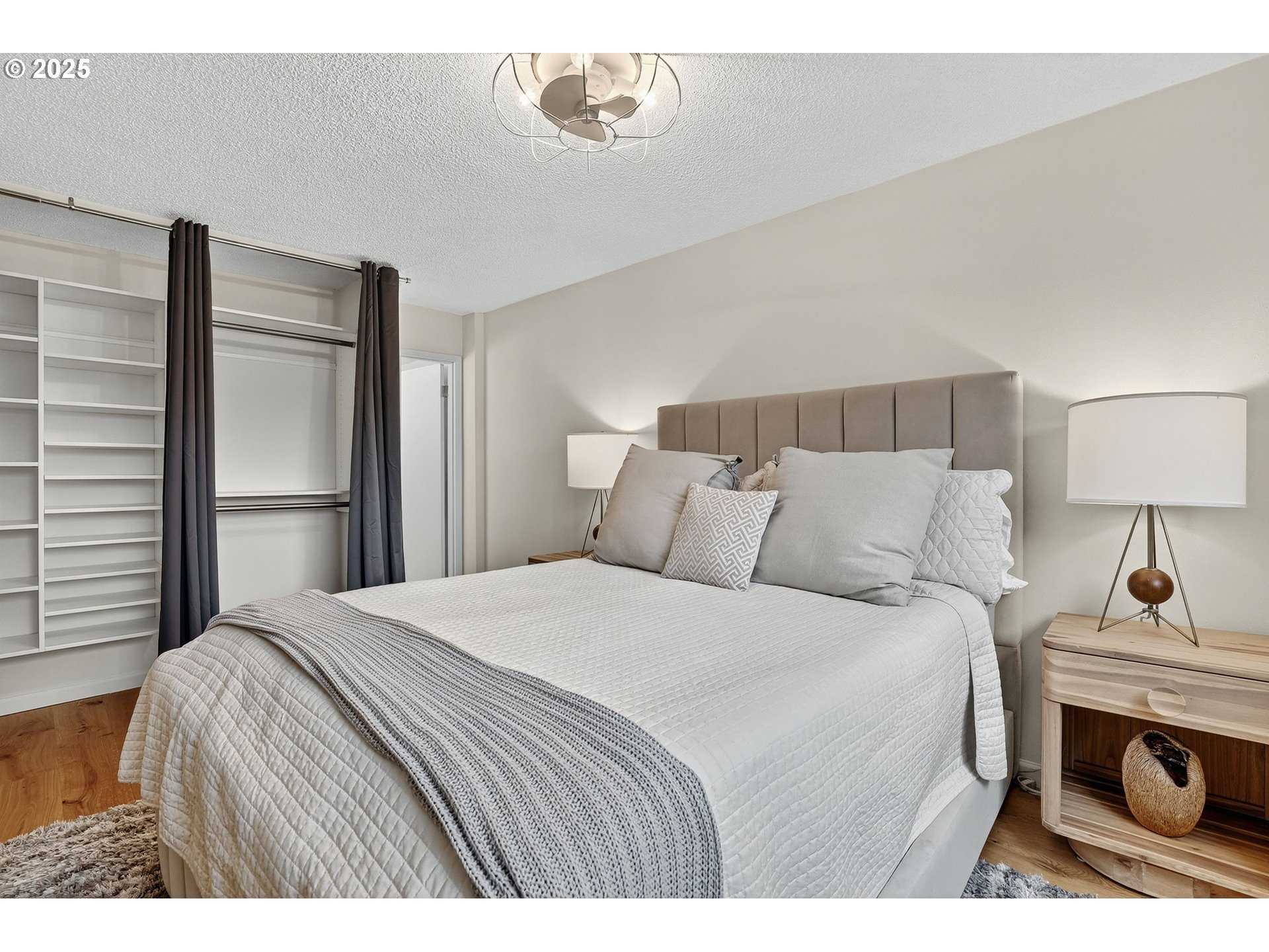 2393 Southwest Park Place, Unit 210 Portland, OR 97205 - Photo 21 of 44