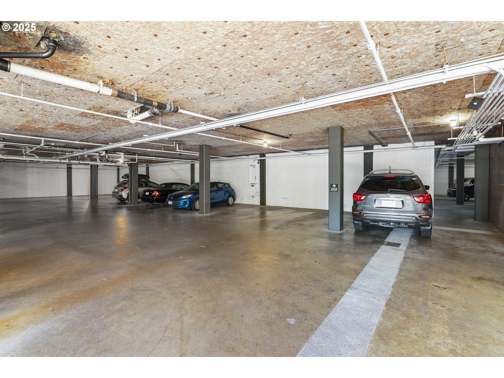 2393 Southwest Park Place, Unit 210 Portland, OR 97205 - Photo 37 of 44