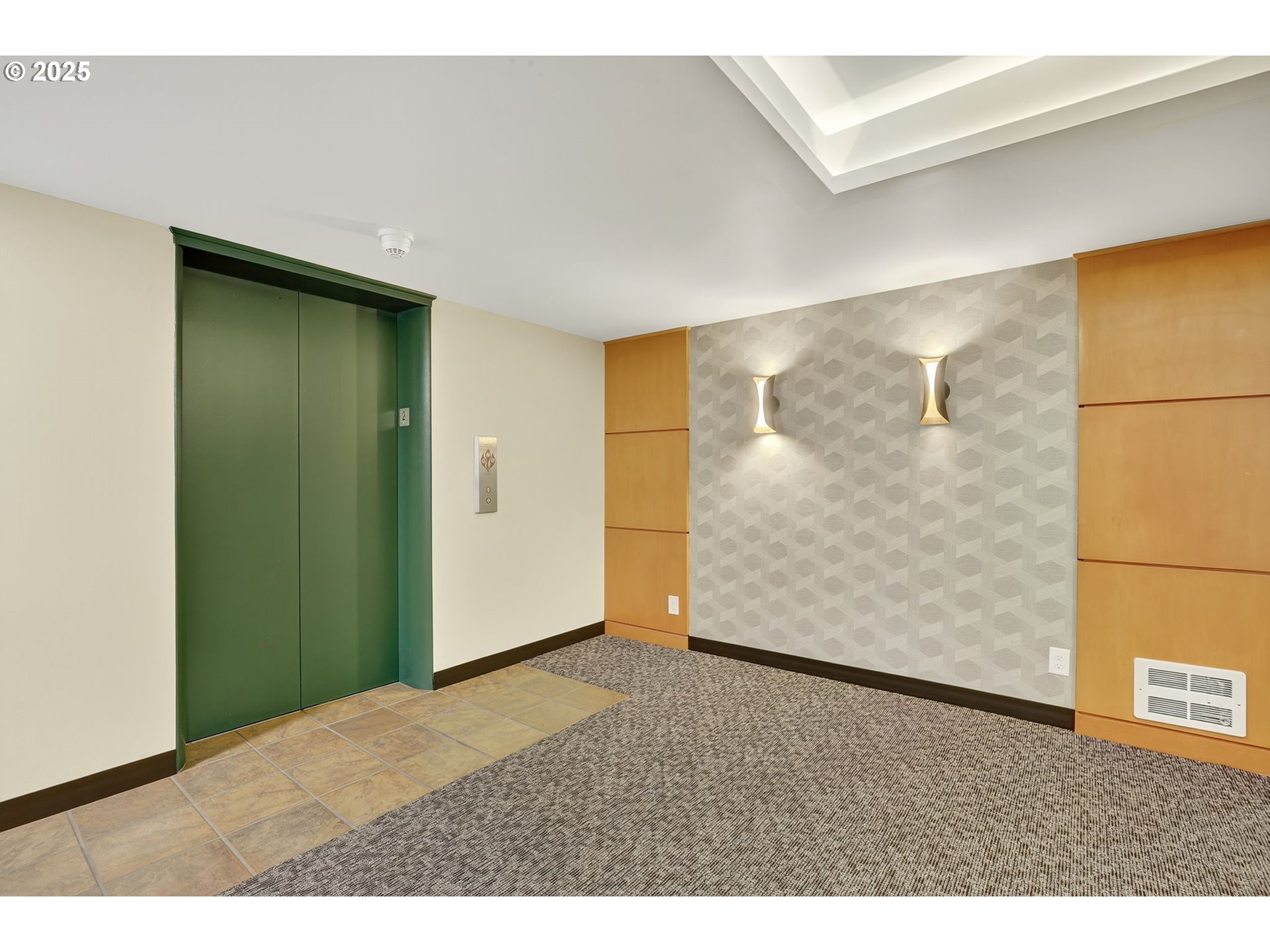 2393 Southwest Park Place, Unit 210 Portland, OR 97205 - Photo 5 of 44