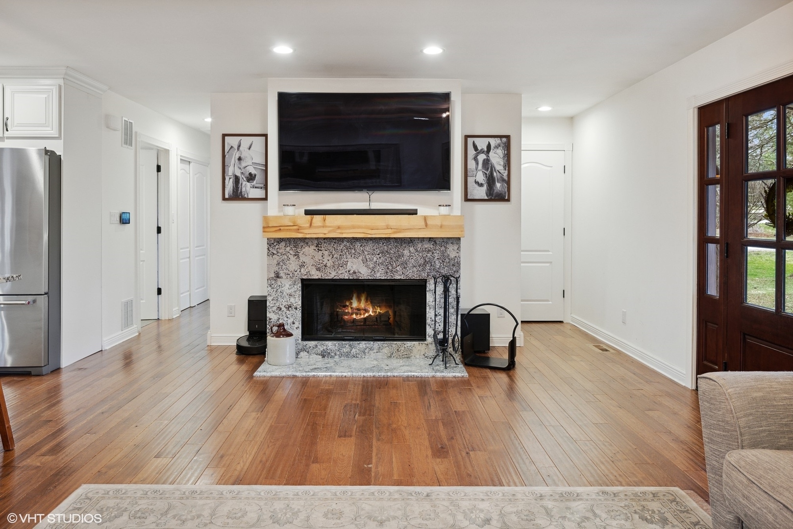 607 Pine Street Batavia, IL 60510 - Photo 12 of 39 a living room with furniture and a fireplace