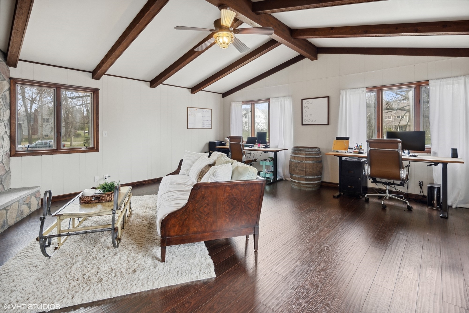 607 Pine Street Batavia, IL 60510 - Photo 18 of 39 a living room with furniture dining table and wooden floor