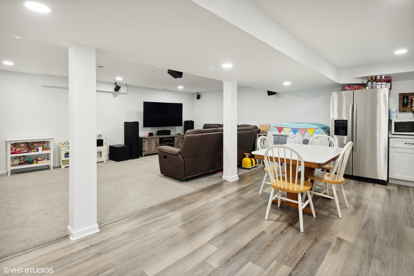 607 Pine Street Batavia, IL 60510 - Photo 27 of 39 a dining room with furniture and wooden floor