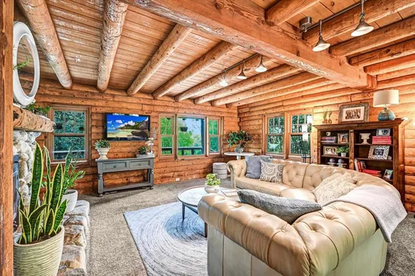 $1,095,000 | 3127 Alta Vista Drive, Fallbrook, CA 92028