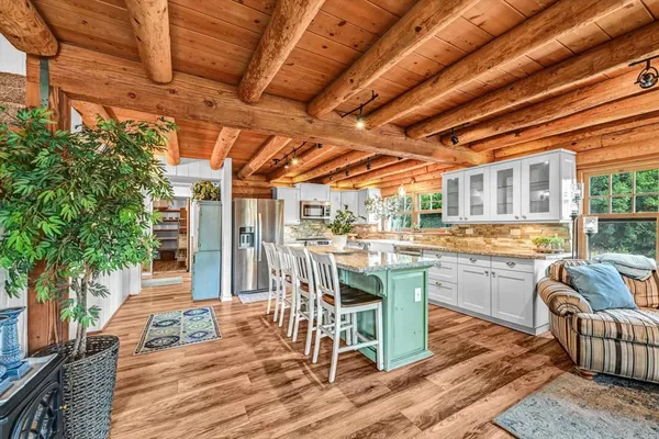 $1,095,000 | 3127 Alta Vista Drive, Fallbrook, CA 92028