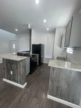 $1,950 | 160 Pope Bend South, Unit C, Cedar Creek, TX 78612