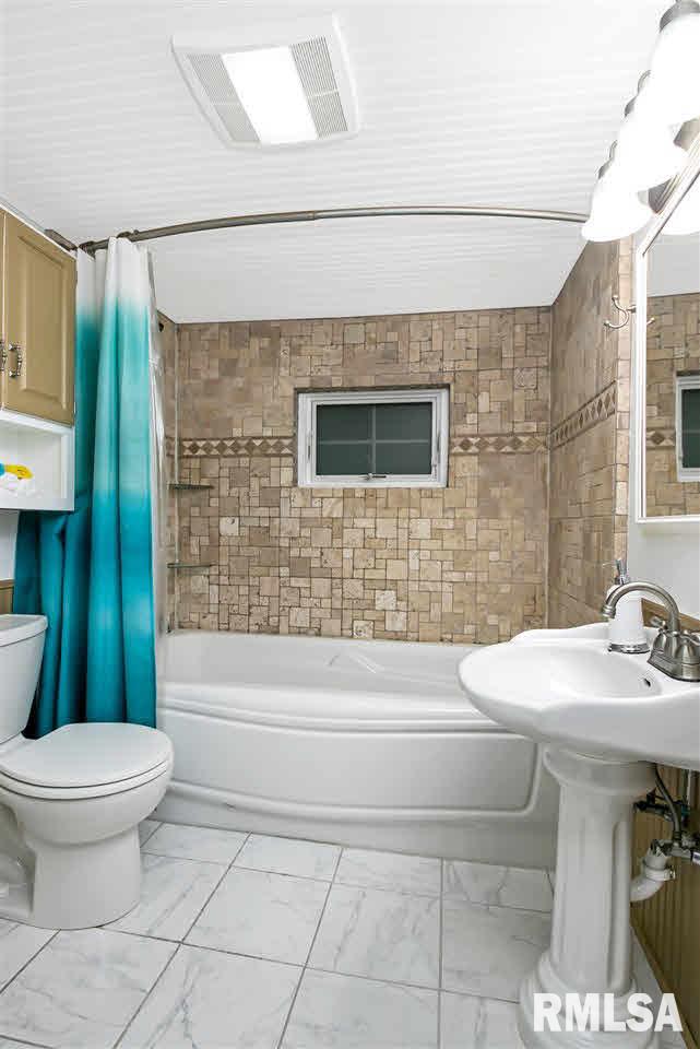212 South Cadda Road Long Grove, IA 52756 - Photo 14 of 24 Gallery Image 14