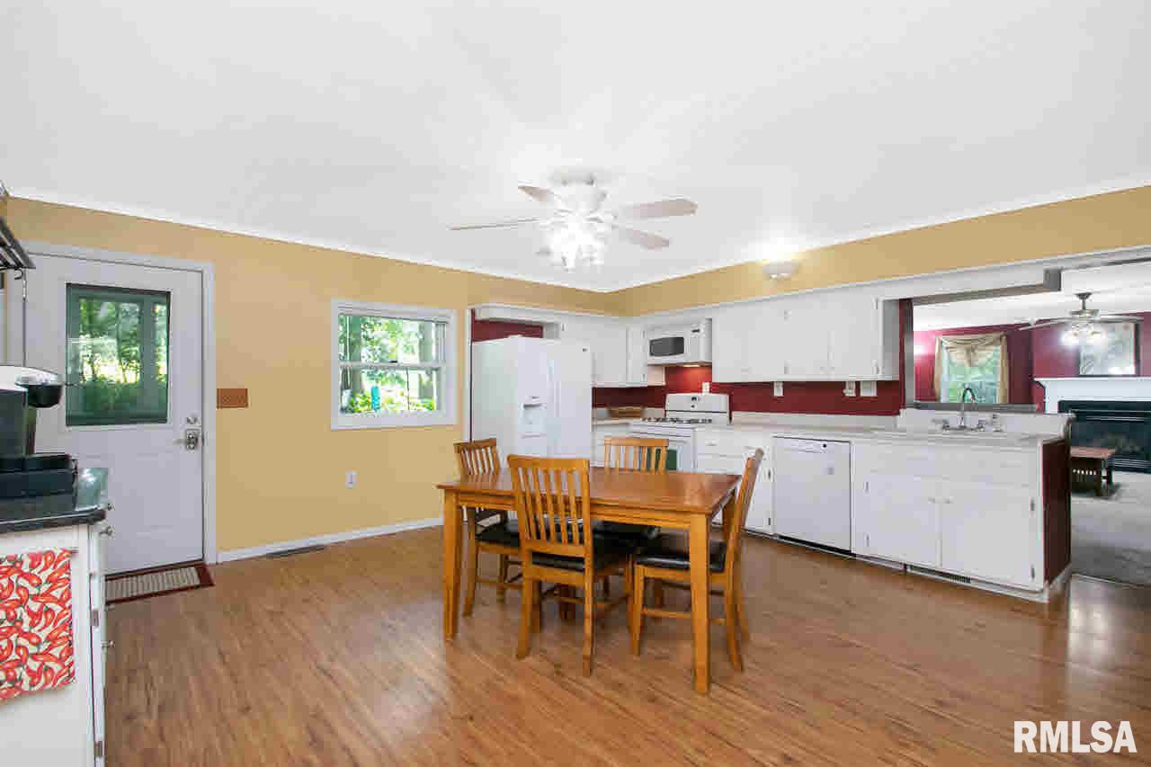 212 South Cadda Road Long Grove, IA 52756 - Photo 7 of 24 Gallery Image 7