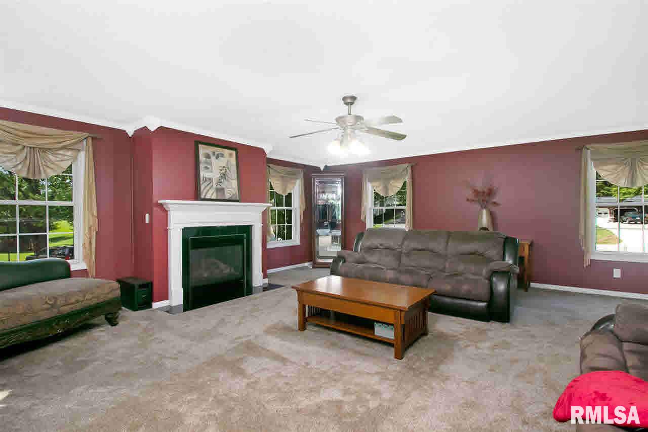 212 South Cadda Road Long Grove, IA 52756 - Photo 8 of 24 Gallery Image 8