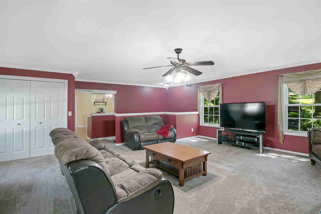 212 South Cadda Road Long Grove, IA 52756 - Photo 9 of 24 Gallery Image 9