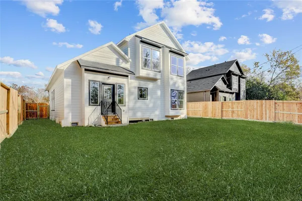 $2,650 | 10514 Ashville Drive, Houston, TX 77051