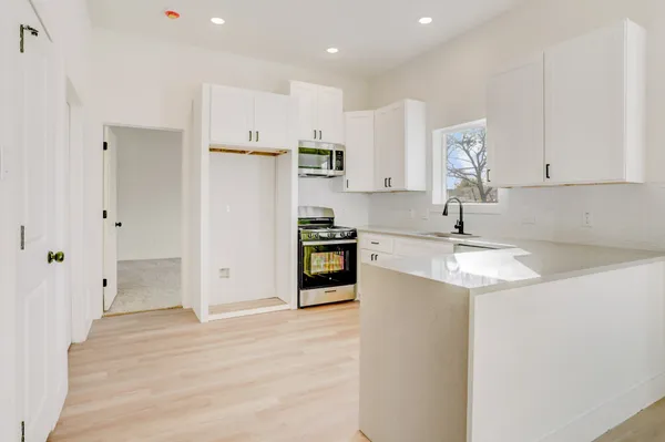 $2,650 | 10514 Ashville Drive, Houston, TX 77051