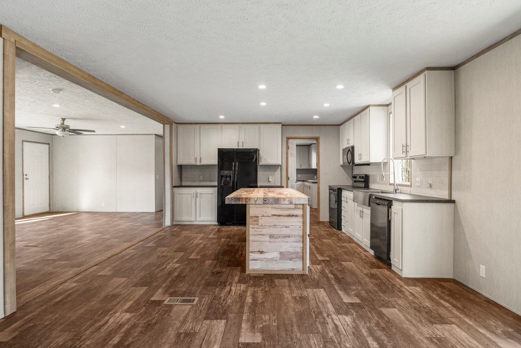 15 Rutledge Road Seale, AL 36875 - Photo 7 of 10