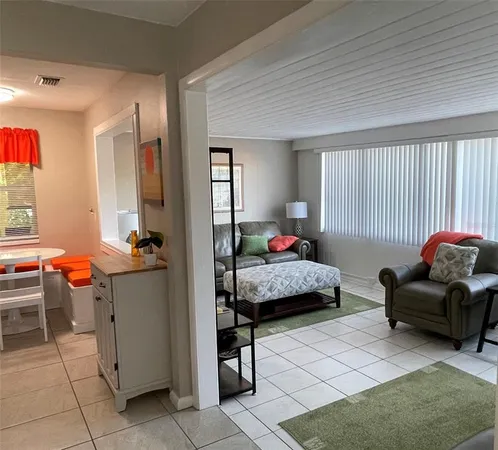 $1,950 | 828 South Tuttle Avenue, Unit A, Sarasota, FL 34237