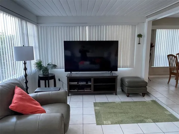 $1,950 | 828 South Tuttle Avenue, Unit A, Sarasota, FL 34237