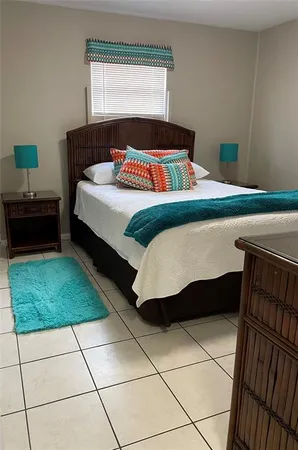 $1,950 | 828 South Tuttle Avenue, Unit A, Sarasota, FL 34237