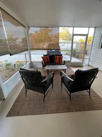 $1,950 | 828 South Tuttle Avenue, Unit A, Sarasota, FL 34237