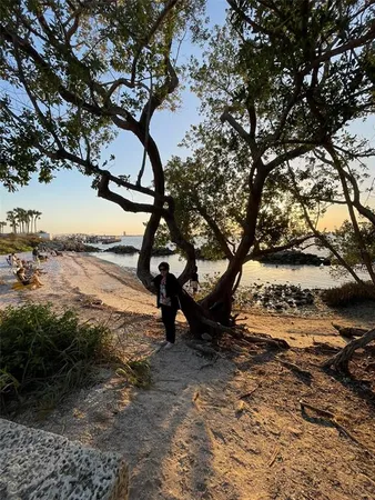 $1,950 | 828 South Tuttle Avenue, Unit A, Sarasota, FL 34237