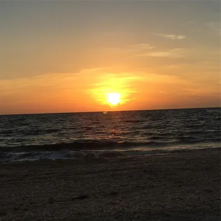 $1,950 | 828 South Tuttle Avenue, Unit A, Sarasota, FL 34237