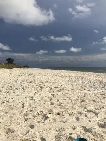 $1,950 | 828 South Tuttle Avenue, Unit A, Sarasota, FL 34237