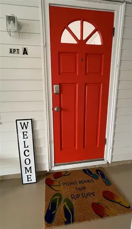 $1,950 | 828 South Tuttle Avenue, Unit A, Sarasota, FL 34237