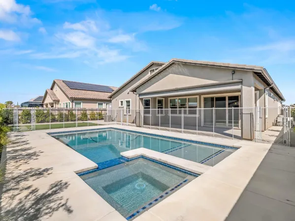 $970,000 | 1734 Park Avenue, Clovis, CA 93619