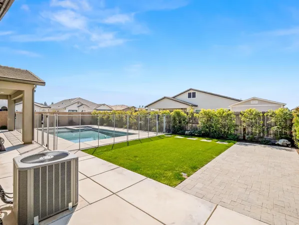 $970,000 | 1734 Park Avenue, Clovis, CA 93619