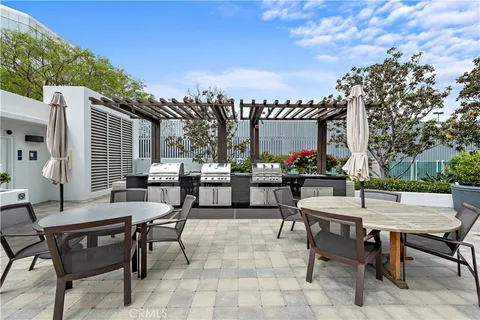 $1,400,000 | 3141 Michelson Drive, Unit 1607, Irvine, CA 92612