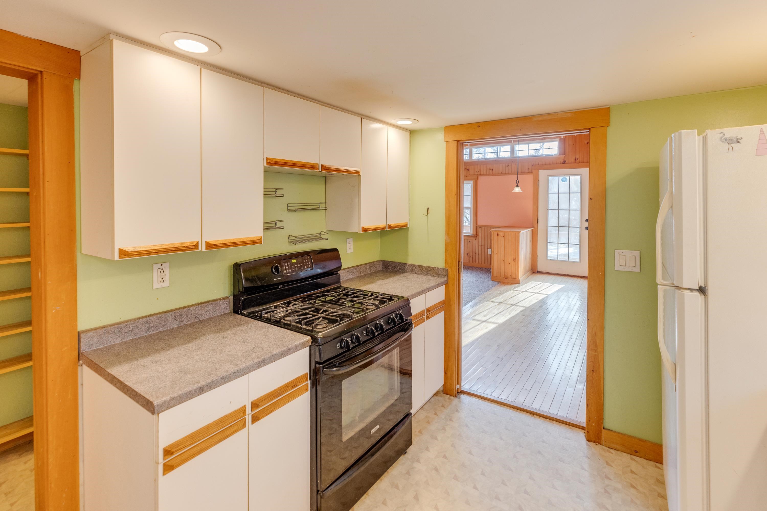 153 Mill Road Rumney, NH 03266 - Photo 4 of 50