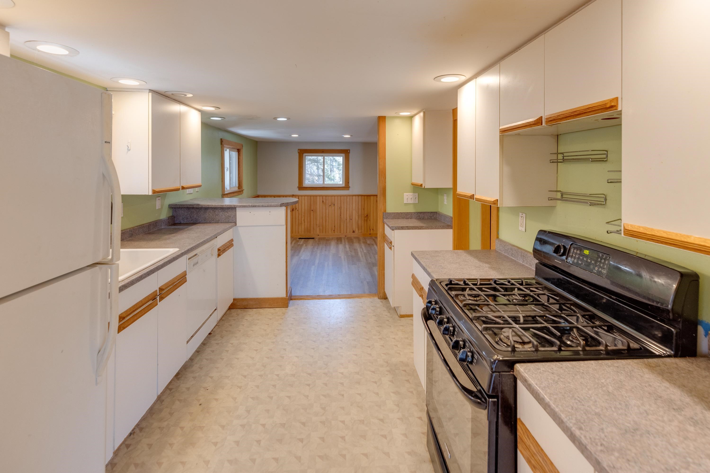 153 Mill Road Rumney, NH 03266 - Photo 6 of 50