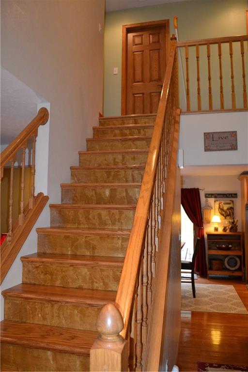 150 Adams Road Kittanning, PA 16201 - Photo 8 of 25 Open foyer with balcony overlooking the oak staircase.
