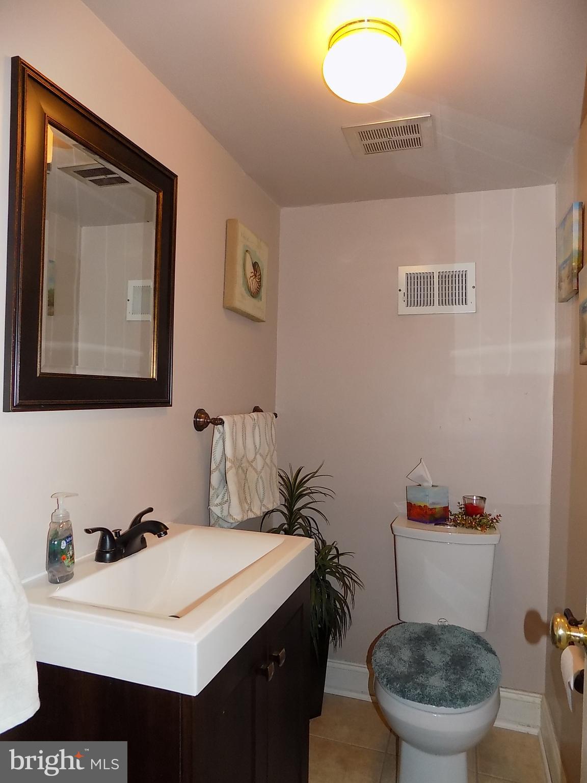 517 Fairhurst Road Fairless Hills, PA 19030 - Photo 13 of 27 Gallery Image 13