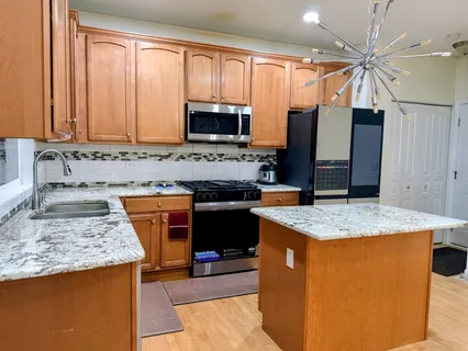 $3,200 | 2938 Peachtree Circle, Unit 2938, Aurora, IL 60502