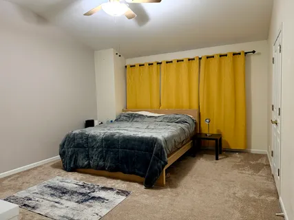 $3,200 | 2938 Peachtree Circle, Unit 2938, Aurora, IL 60502