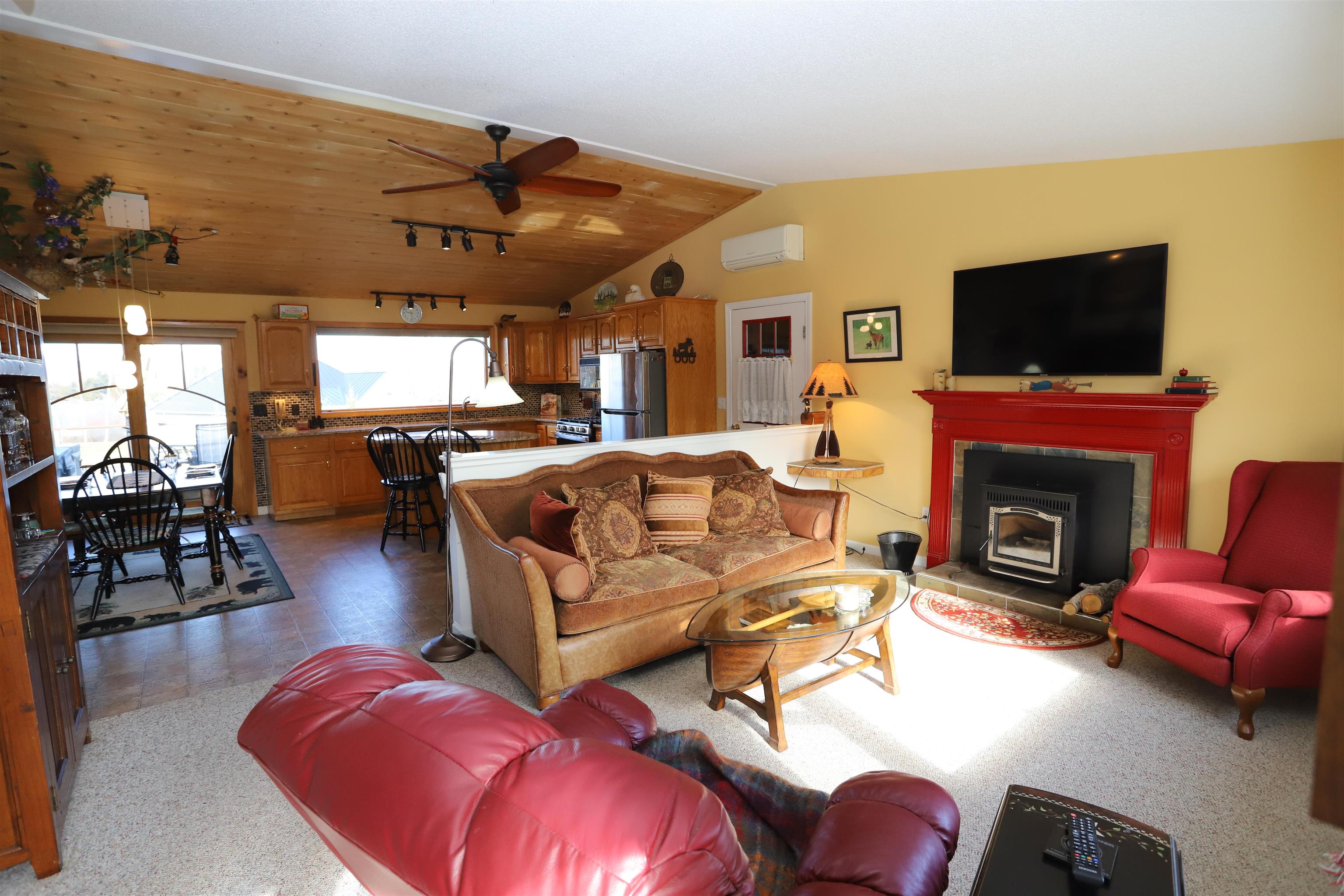 111 Johns River Drive Derby, VT 05855 - Photo 11 of 52