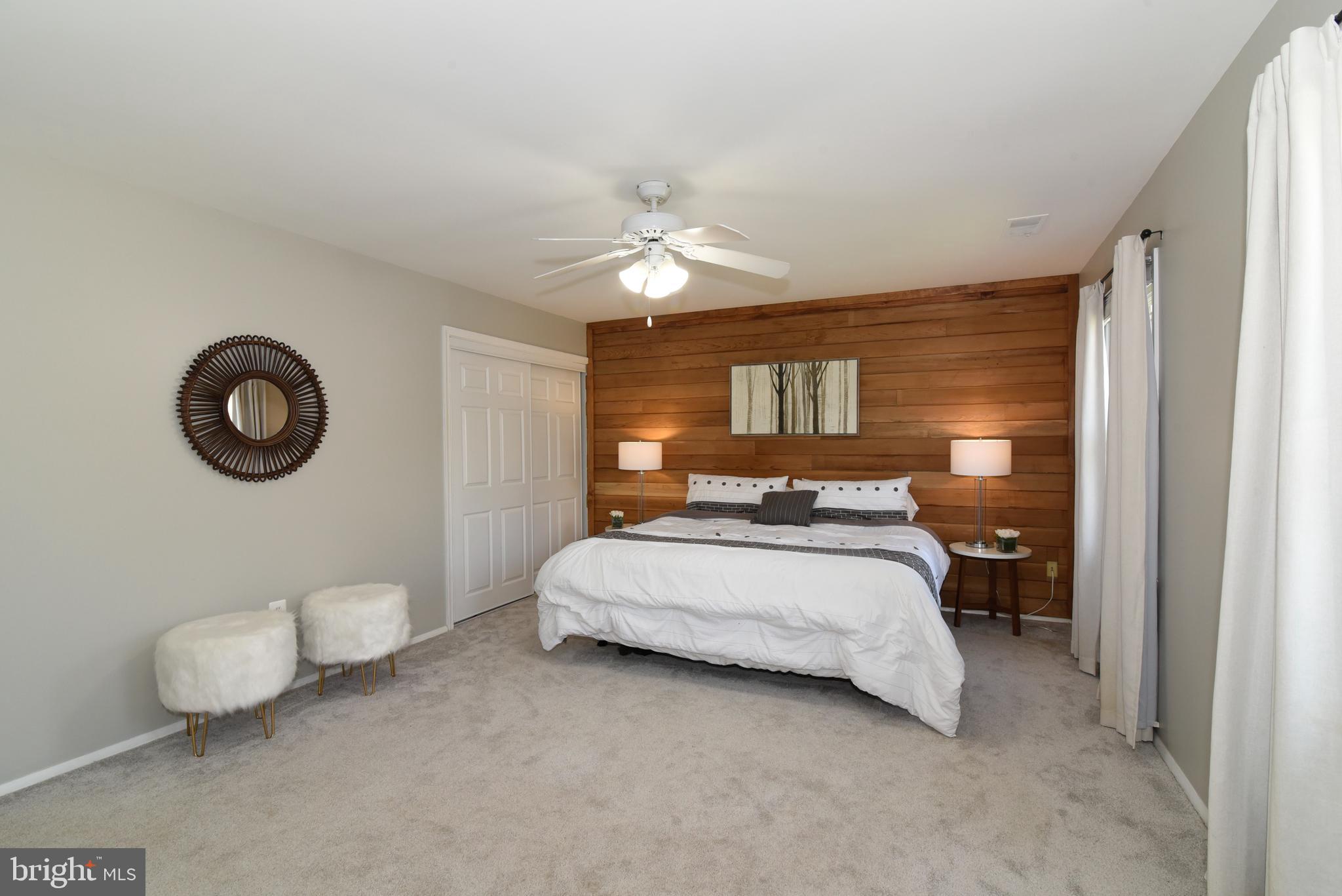 1512 Coat Ridge Road Herndon, VA 20170 - Photo 17 of 40 Generous Sized Primary Suite.