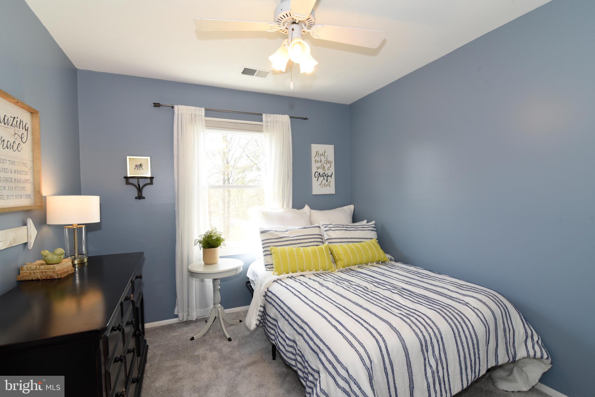 1512 Coat Ridge Road Herndon, VA 20170 - Photo 20 of 40 Upper Level Bedroom #3