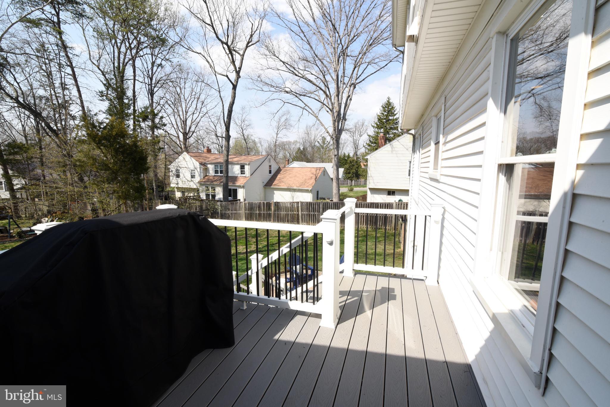 1512 Coat Ridge Road Herndon, VA 20170 - Photo 30 of 40 New Custom Deck.