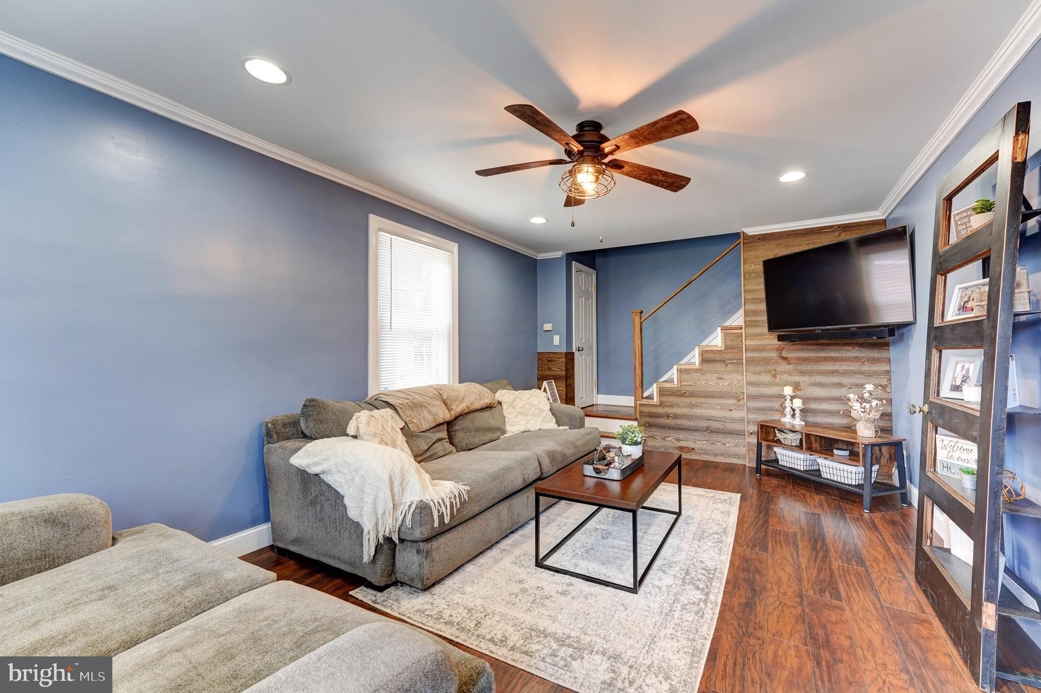 732 Parklane Road Swarthmore, PA 19081 - Photo 5 of 33 Living Room