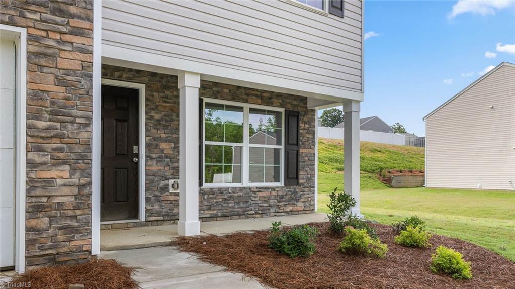 153 East Farm Loop Stokesdale, NC 27357 - Photo 4 of 29 *Photos are of model home and are for representational purposes only.