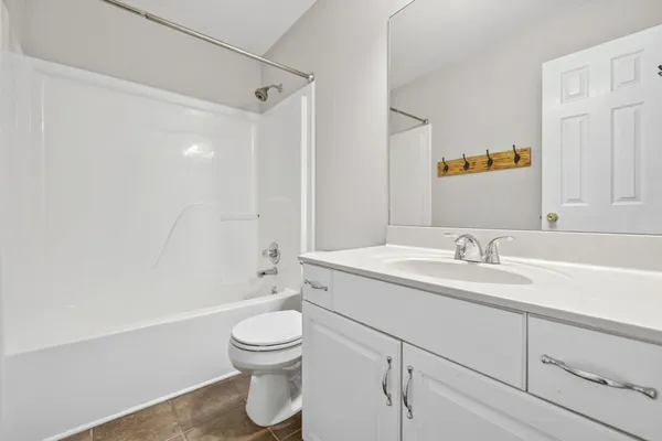 $455,900 | 1040 Heatherwood Road, Pleasant View, TN 37146