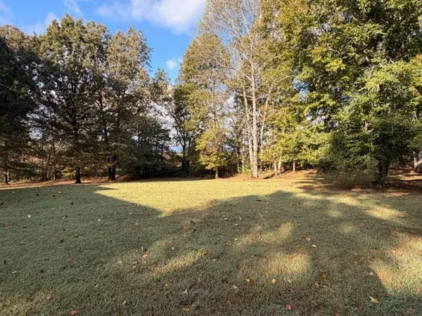 $455,900 | 1040 Heatherwood Road, Pleasant View, TN 37146